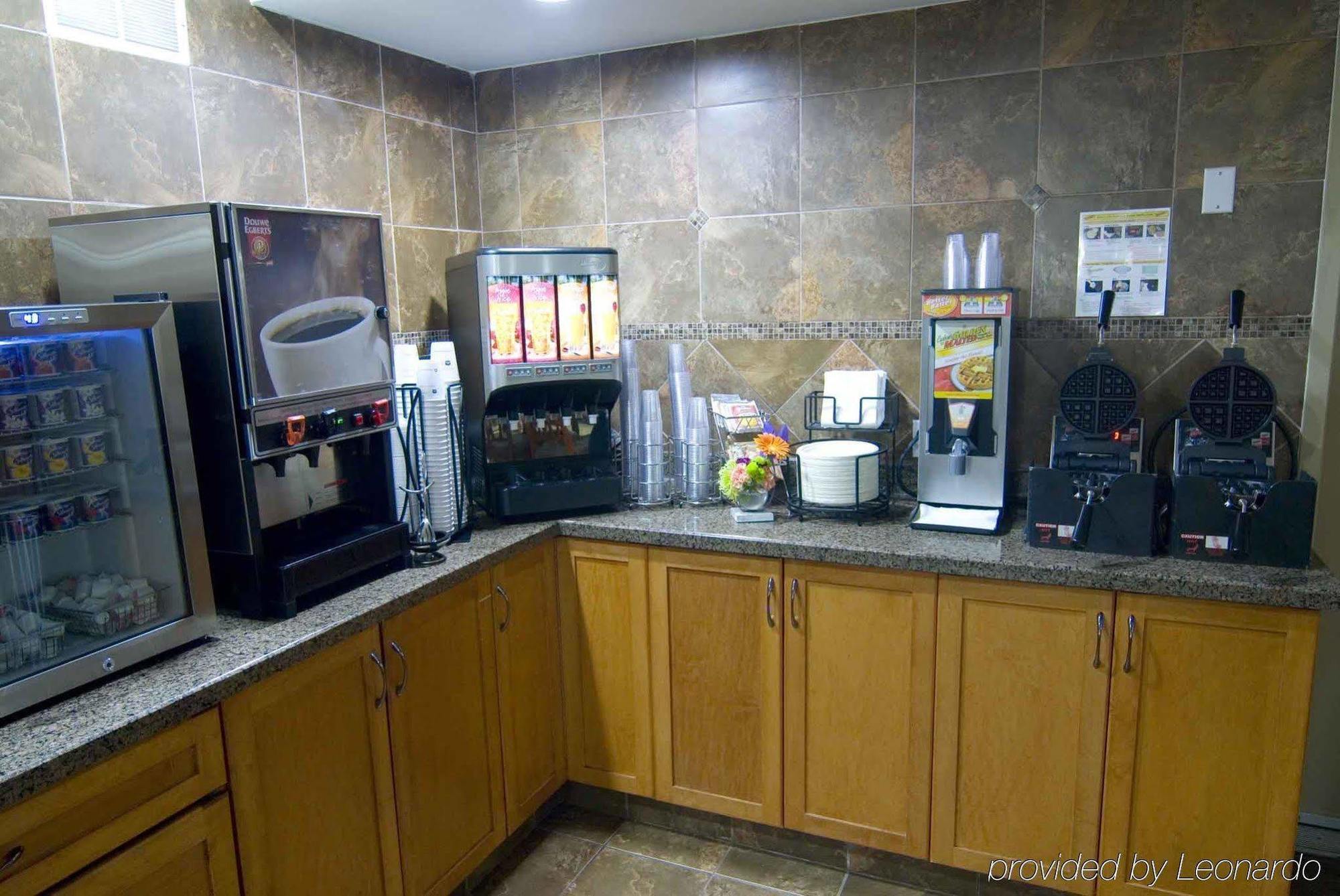 Best Western Plus Osoyoos Hotel & Suites Restaurant photo